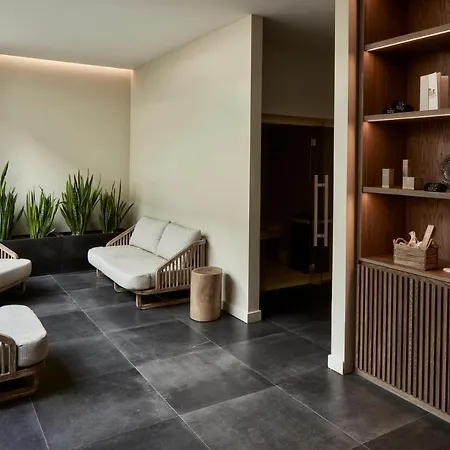 The Olivar 5* Mesongi